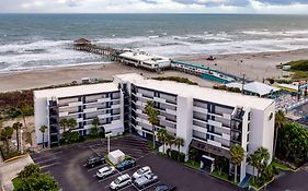 La Quinta By Wyndham Cocoa Beach Oceanfront